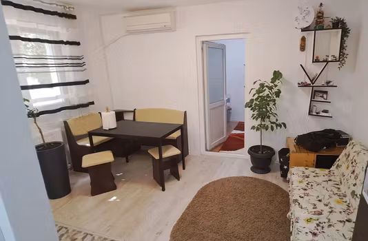 Apartament aproape de liceul Cartojan