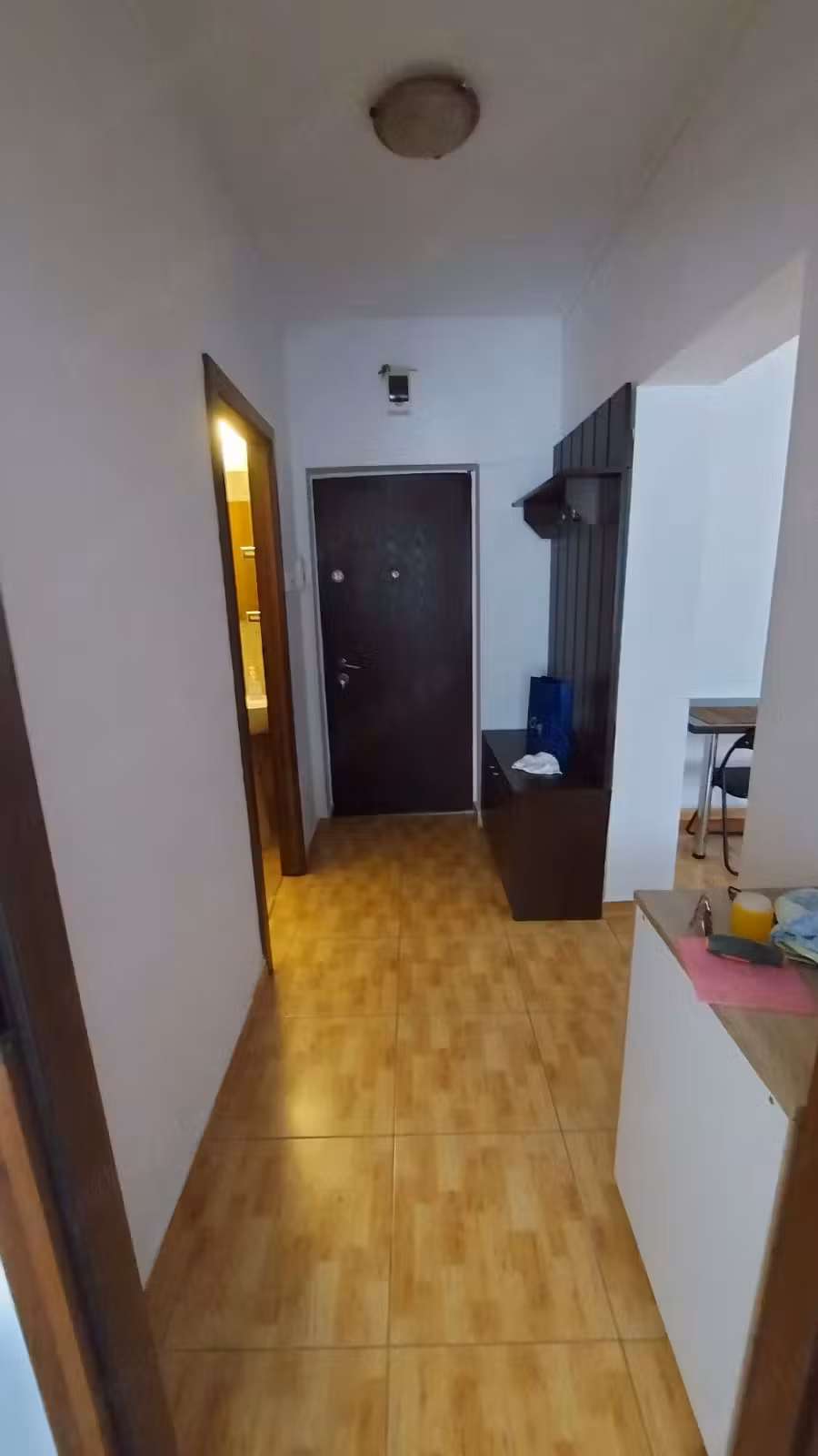 Apartament 2 camere zona BILLA-FAR