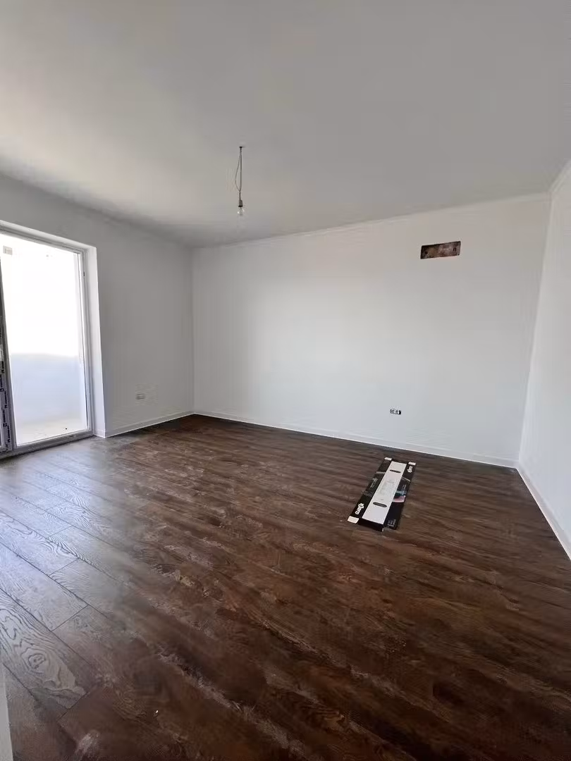 Comision 0%. Terasa mare. Zona Braytim - langa ProfiGo Musicescu.
