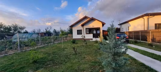 Casă Buturugeni