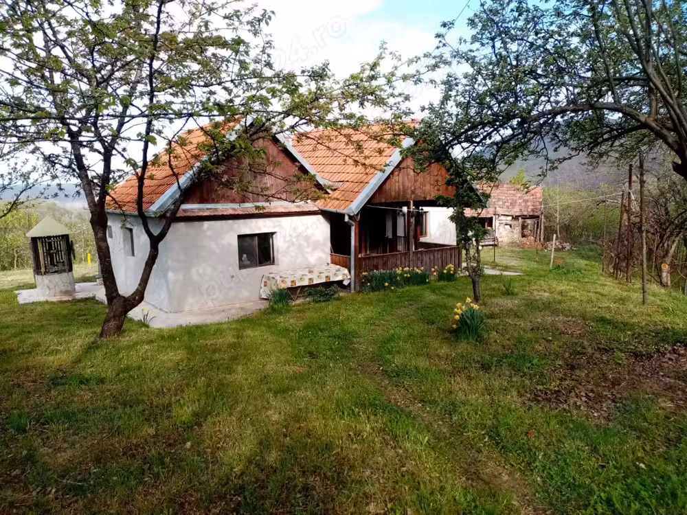 Casa de vanzare la munte