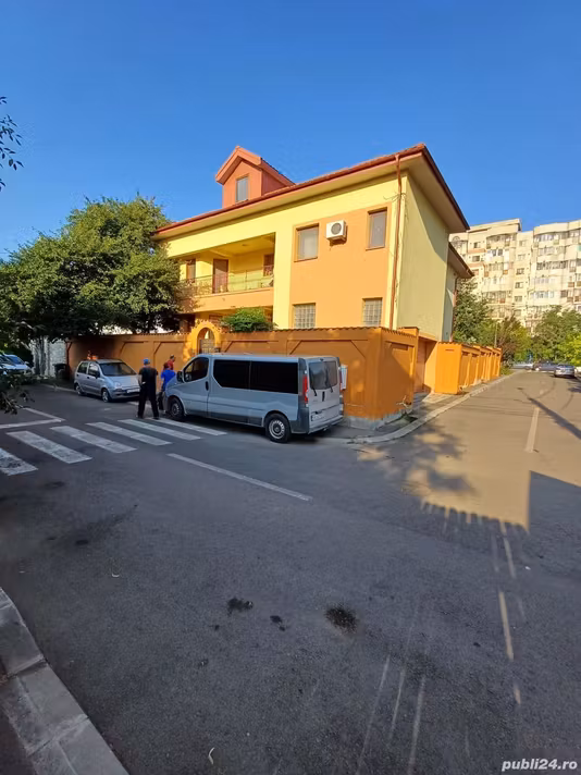 Casă Micro 17