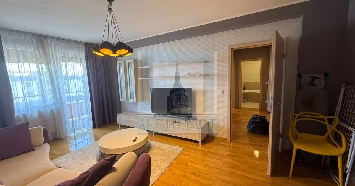 Apartament de vânzare cu 2 camere în zona Tractorul, Brașov
