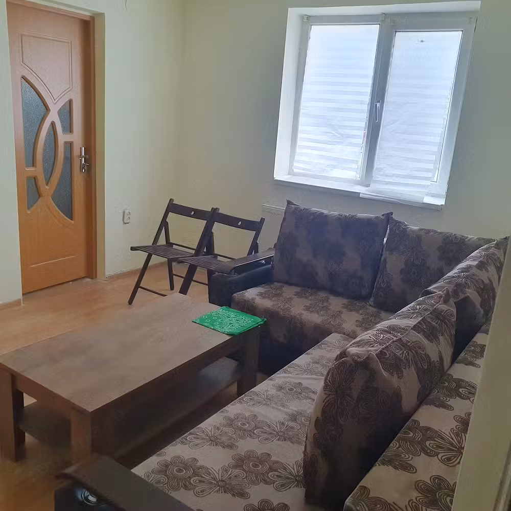 Apartament cu 3 camere de vânzare