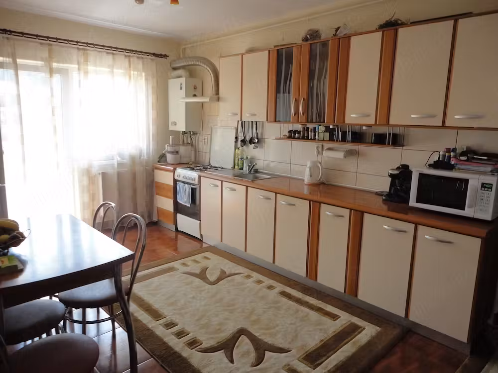 Vand apartament frumos in Floresti, pe strada Eroilor 190