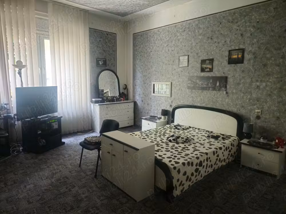 Vand apartament 4 camere ultra central direct proprietar