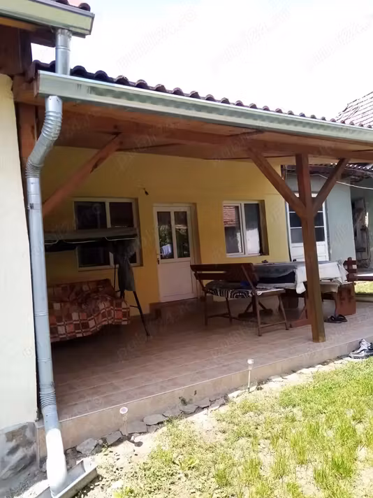Casă Livezile