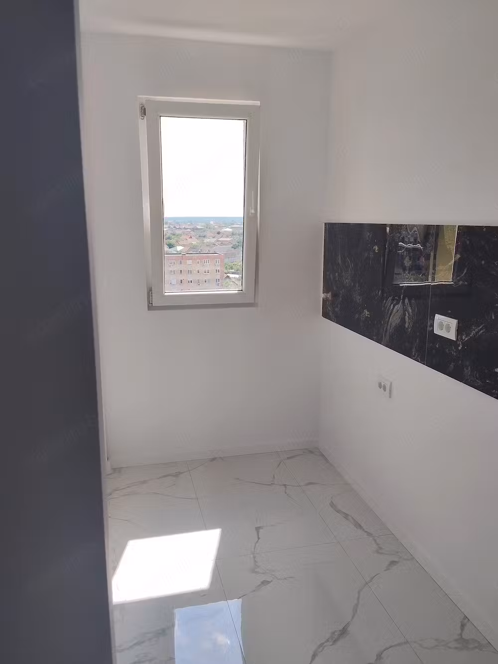 Ap 2 camere bloc reabilitat izolat exterior renovat modern C.A Vlaicu