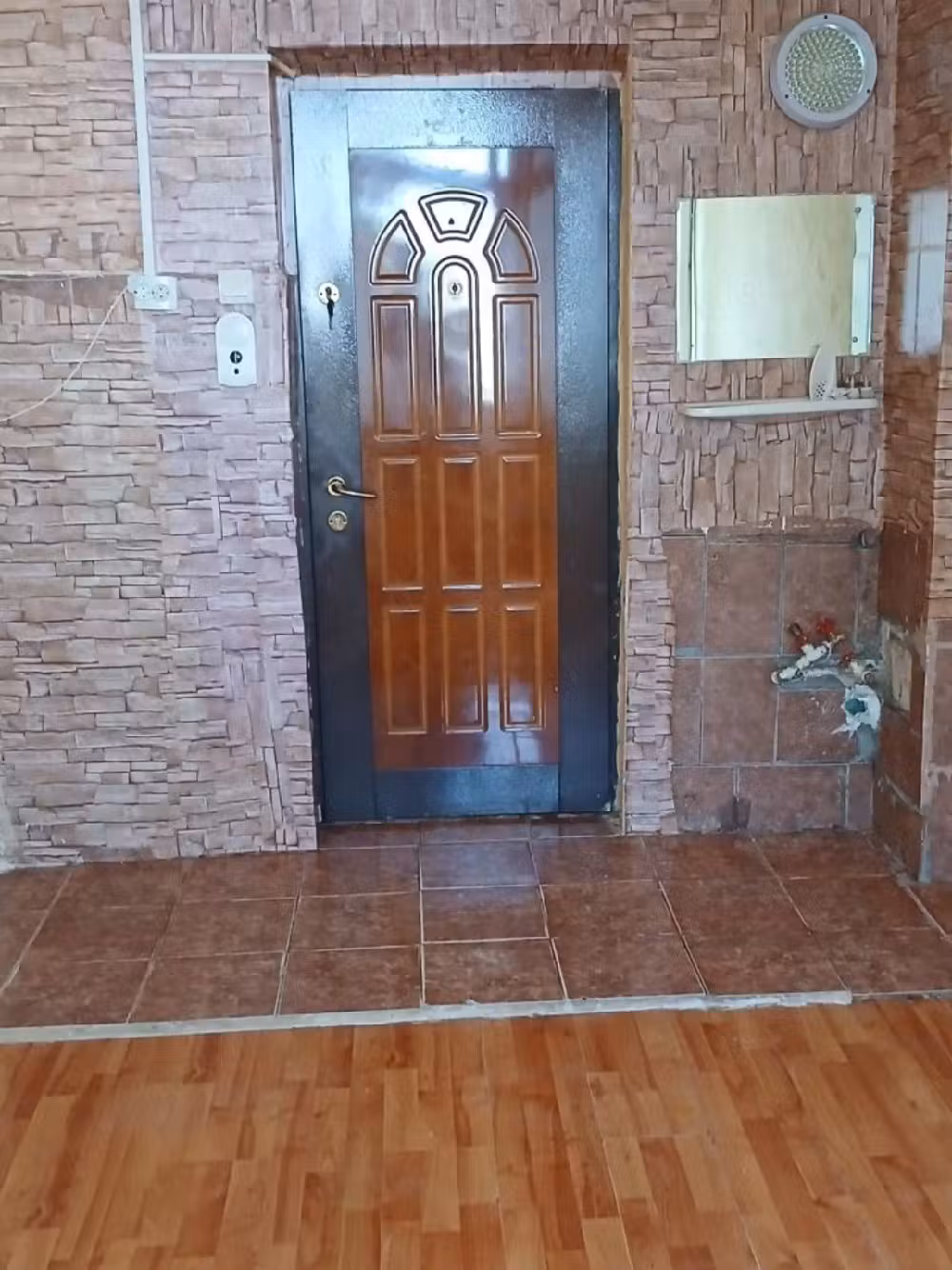Vând Cameră de Cămin 12 MP Brașov - Etaj 4 din 4