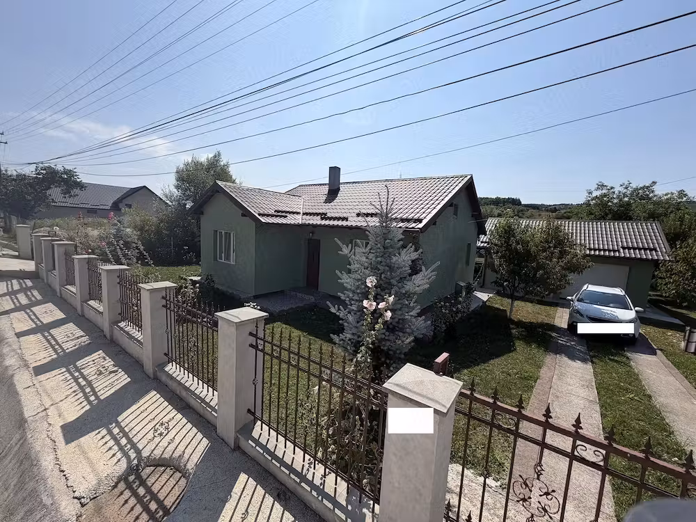 Casă · 3 camere · 123 m², Brebi, Jibou