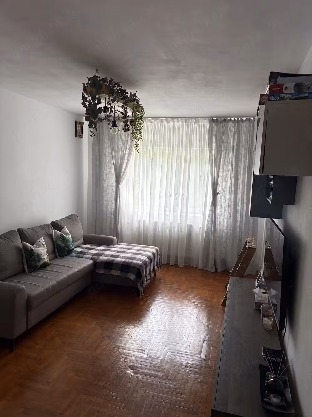 Apartament cu 3 camere, 2 bai, Racadau, Str. Molidului nr. 17