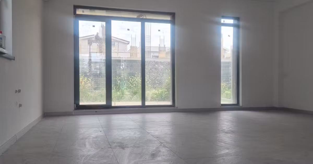 Casă de vânzare cu 5 camere în zona Kamsas, Constanța