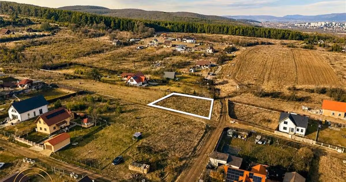 Teren Construcții intravilan de vânzare de 1200 mp, în Sâncraiu