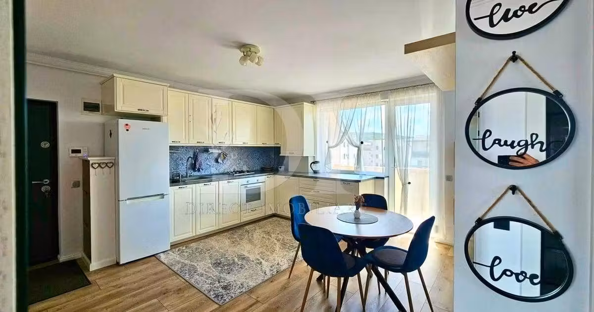 Apartament de vânzare cu 3 camere, mobilat în Florești
