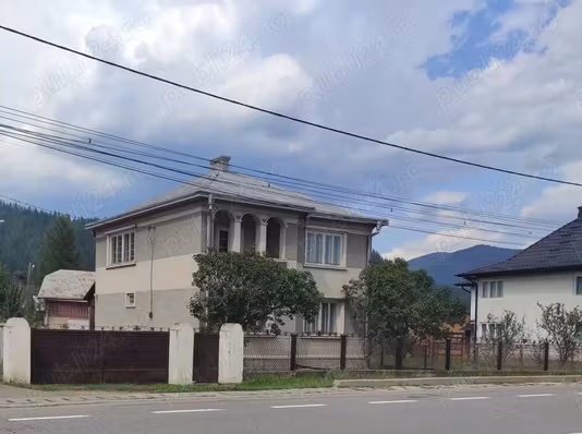 Casă Vama