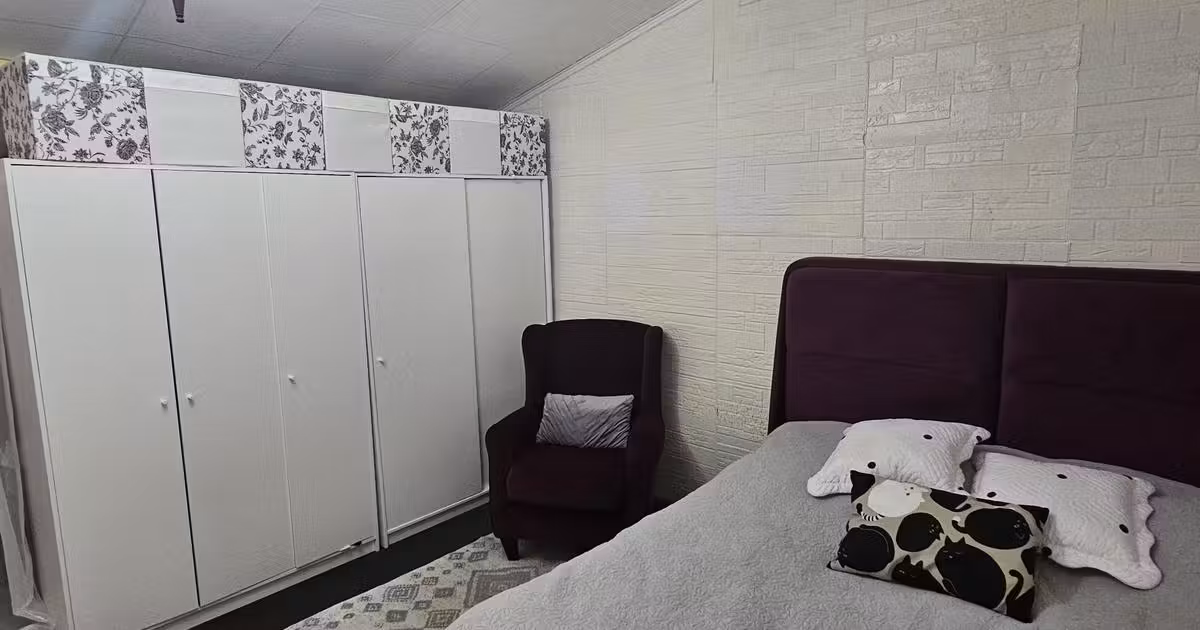 Casă individuală de vânzare cu 6 camere în zona Lipovei, Timișoara