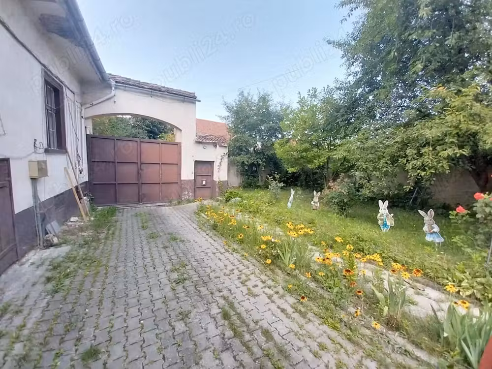 Proprietate generoasă în Râșnov.