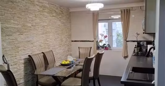 Apartament Titan