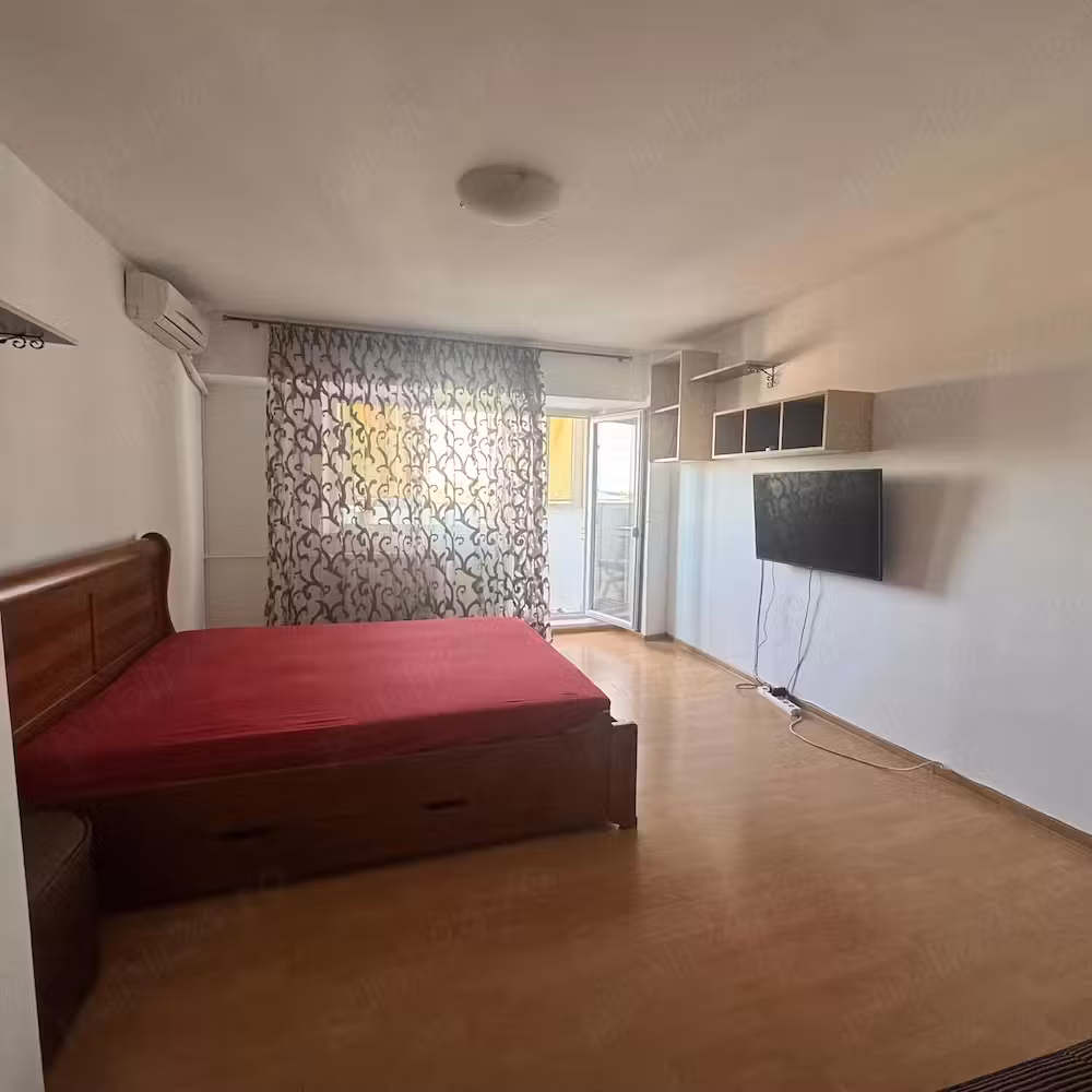 Ofer spre închiriere garsonieră   zona 13 Septembrie, Sector 5