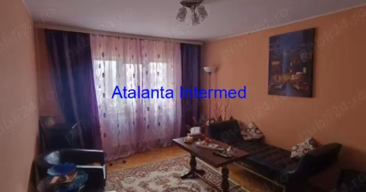 Apartament de vânzare cu 3 camere în zona Casa de Cultură, Constanța