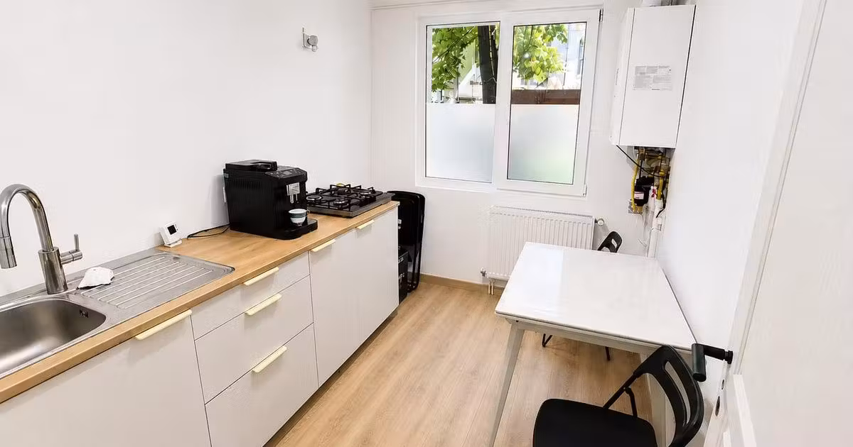 Apartament de vânzare cu 2 camere în zona Ultracentral, Galați