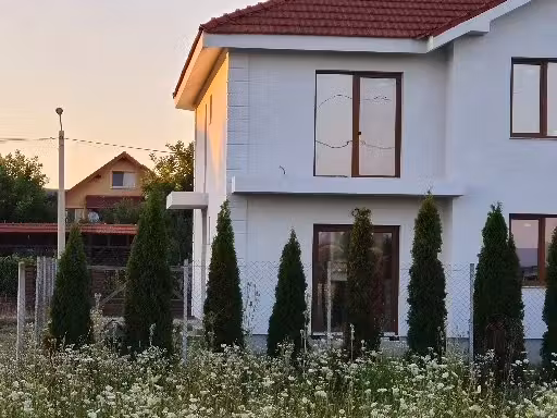 Casă · 3 camere · 150 m², Paulesti, Satu Mare
