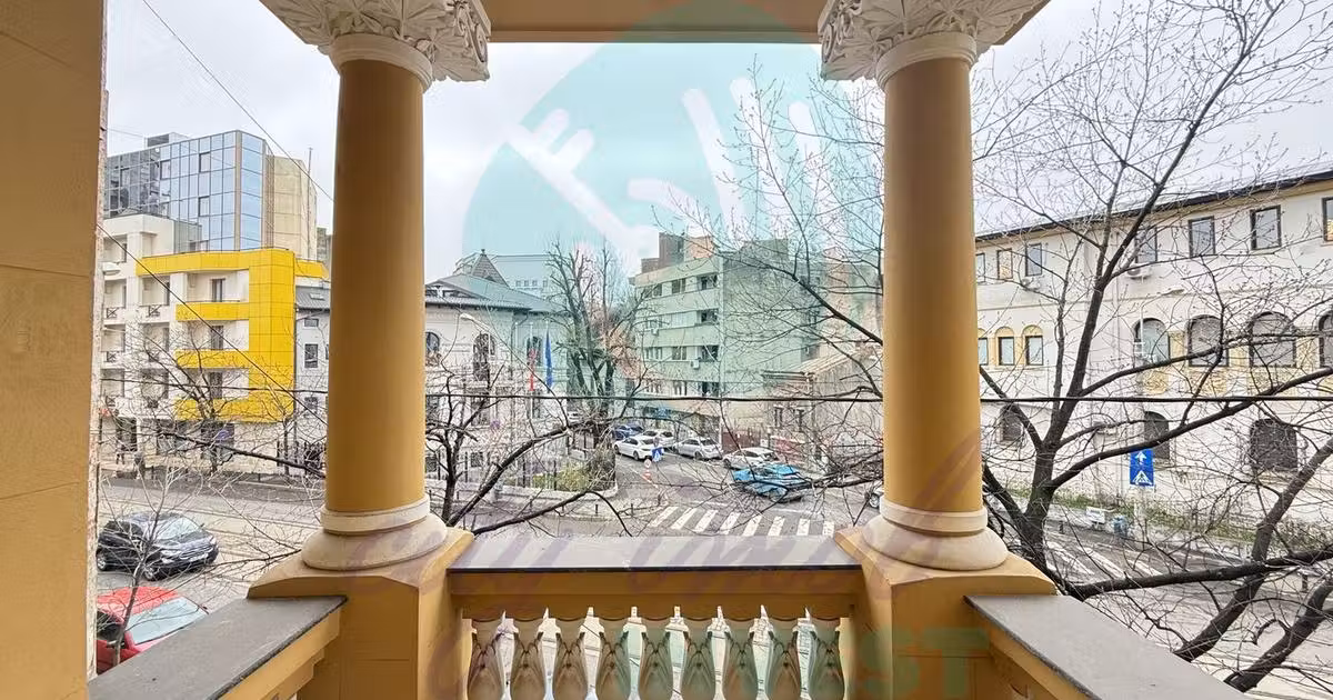 Apartament de vânzare cu 3 camere în zona Universitate, Ultracentral