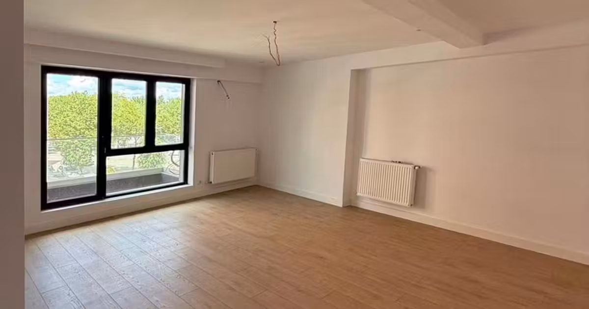 Apartament de vânzare cu 3 camere în zona Băneasa, Sector 1
