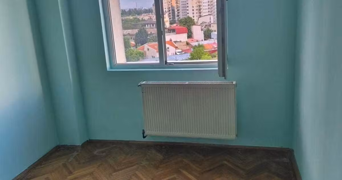 Apartament de vânzare cu 3 camere în zona 1 Mai, Sector 1