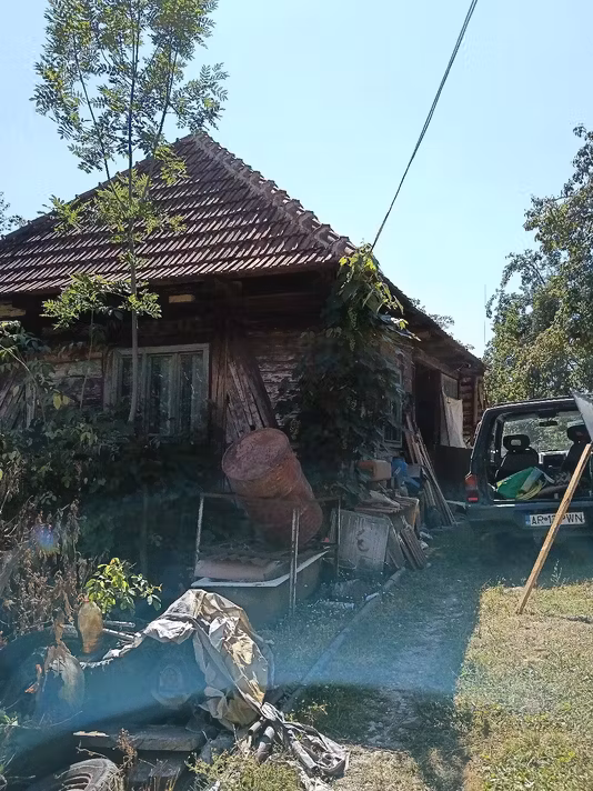 Casă Brusturi