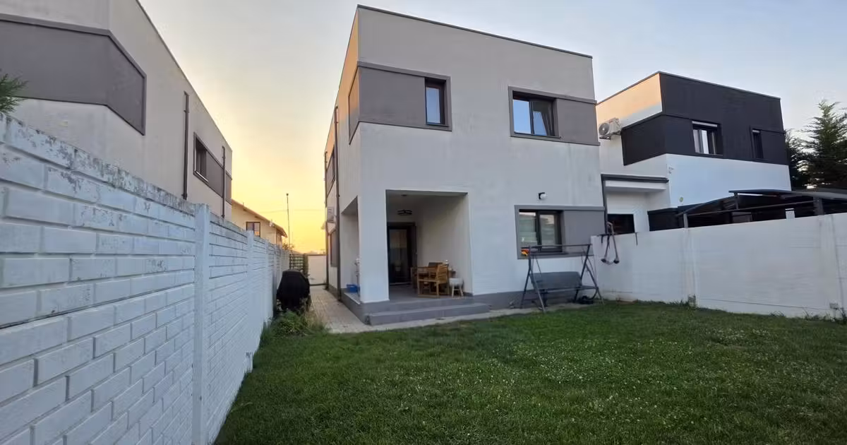 Duplex de vânzare cu 4 camere, mobilat în Dumbrăvița
