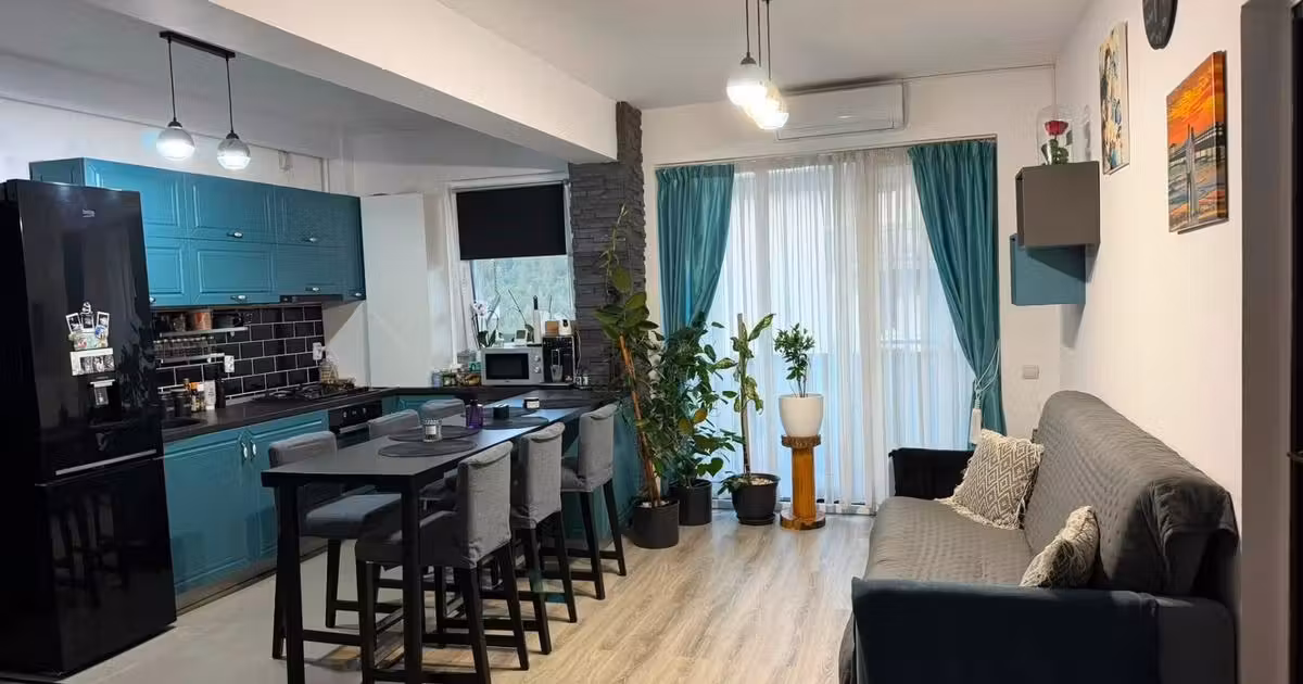 Apartament de vânzare cu 3 camere, mobilat în Florești