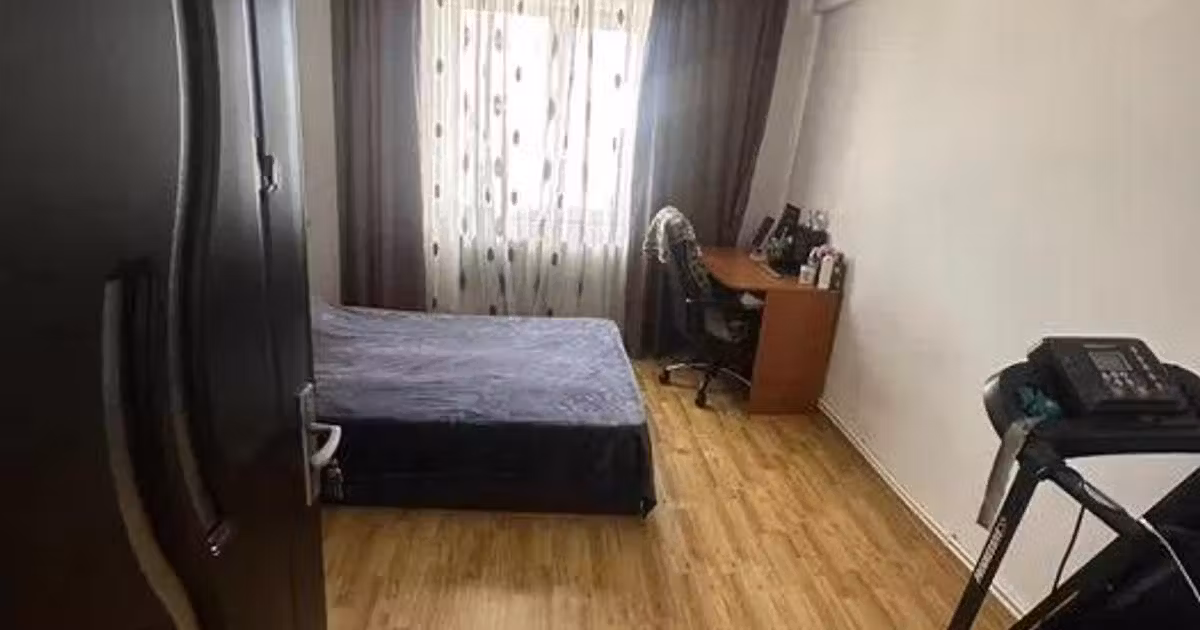 Apartament de vânzare cu 2 camere în zona Podu Roș, Iași