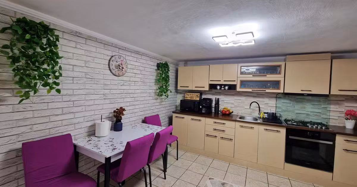 Casă individuală de vânzare cu 6 camere în zona Dealuri Oradea, Oradea