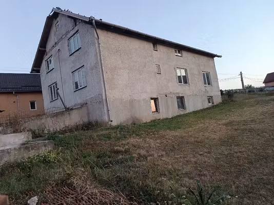 Casă Luncani