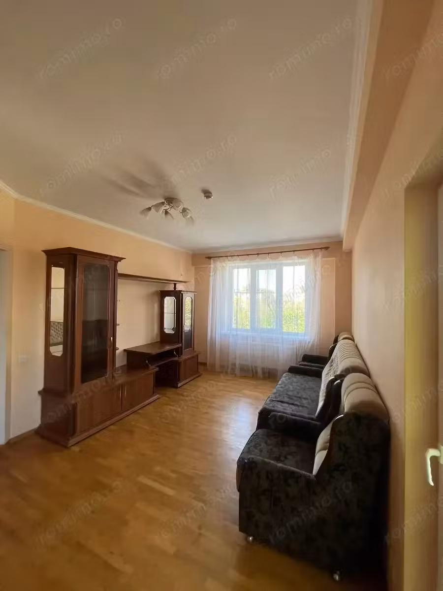 De inchiriat apartament 2 camere in zona AEM