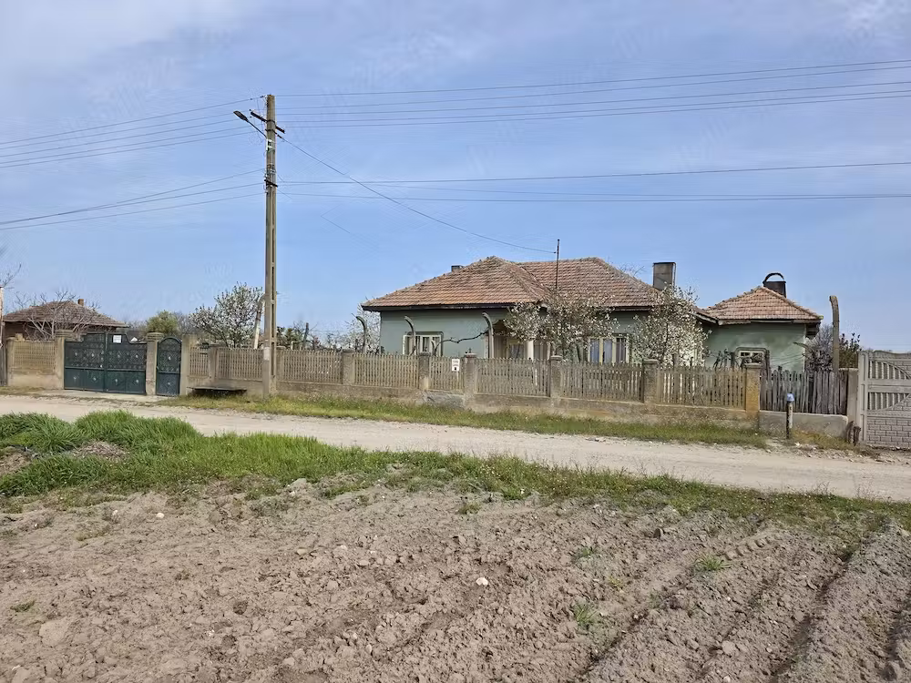 Vand casa comuna Celaru, sat.Soreni ,jud.Dolj