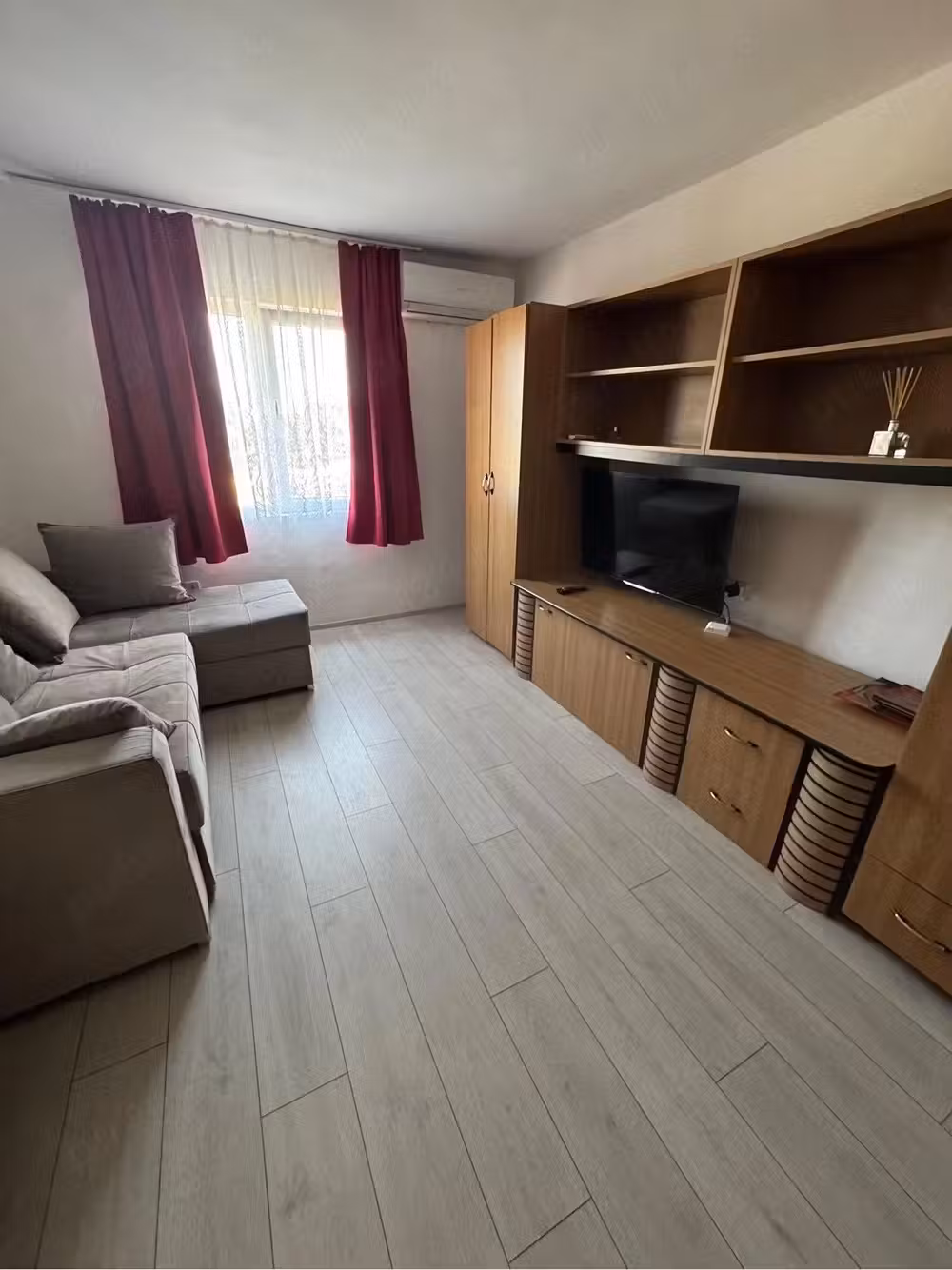 Garsonieră de închiriat