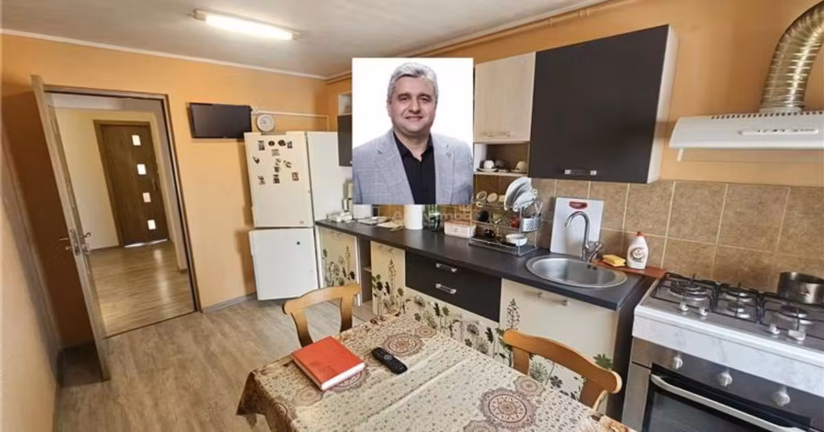 Apartament de vânzare cu 3 camere în Reșița