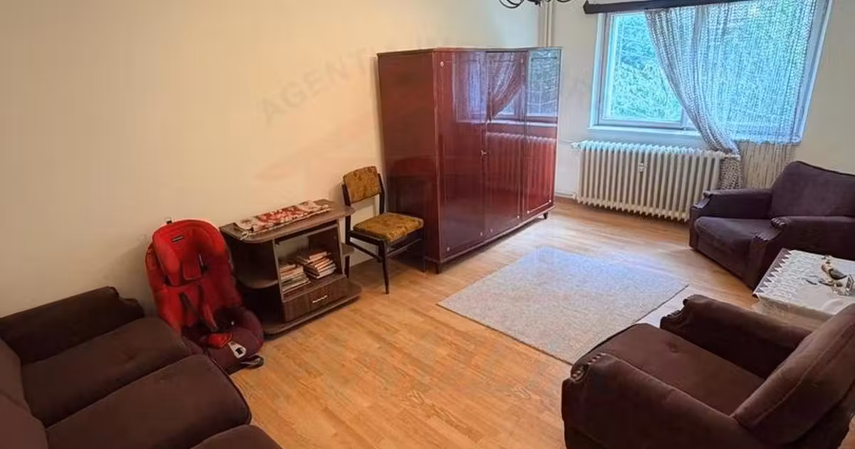 Apartament de vânzare cu 2 camere în zona Micro 18, Galați