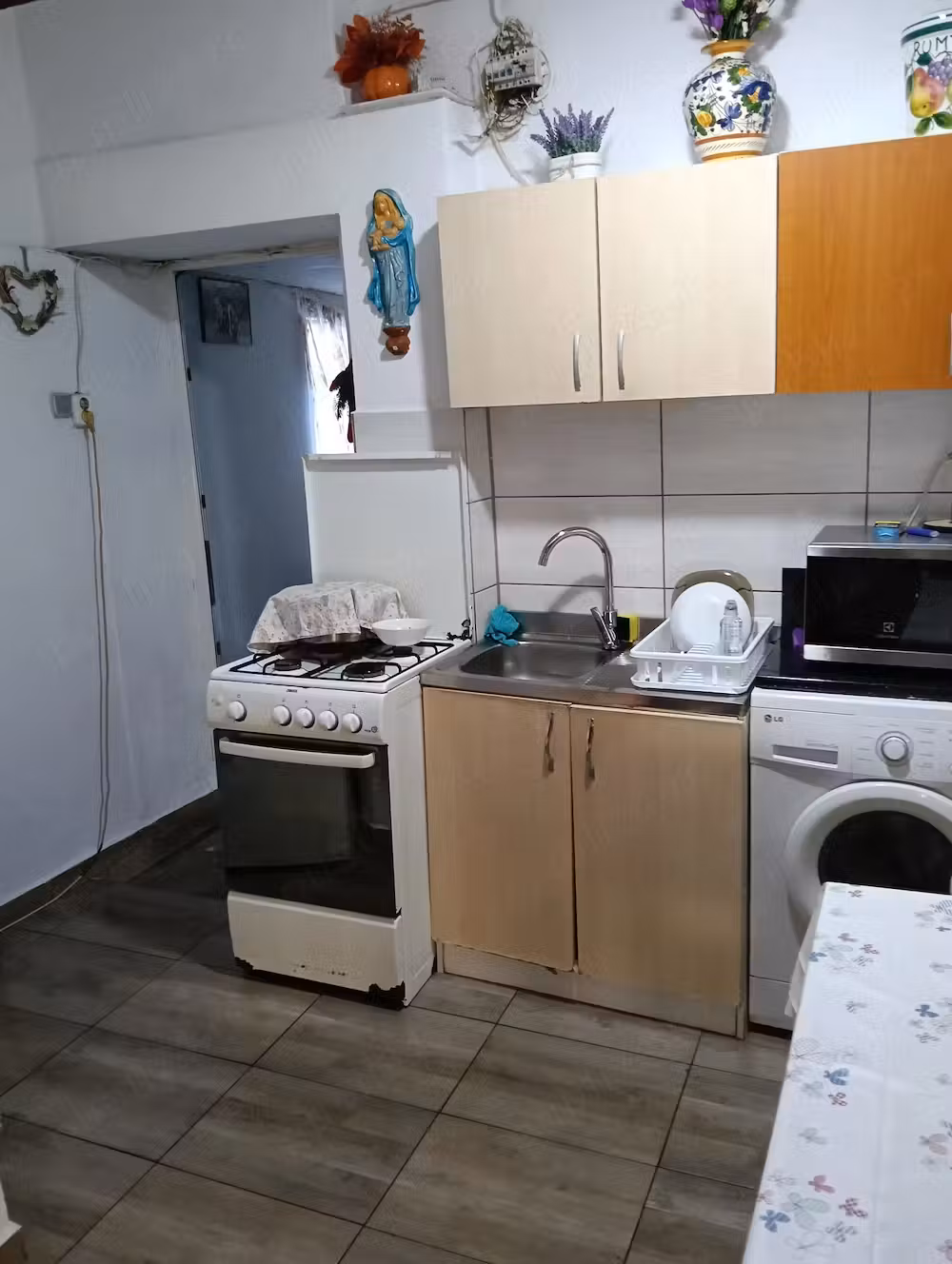 Vand apartament la casa
