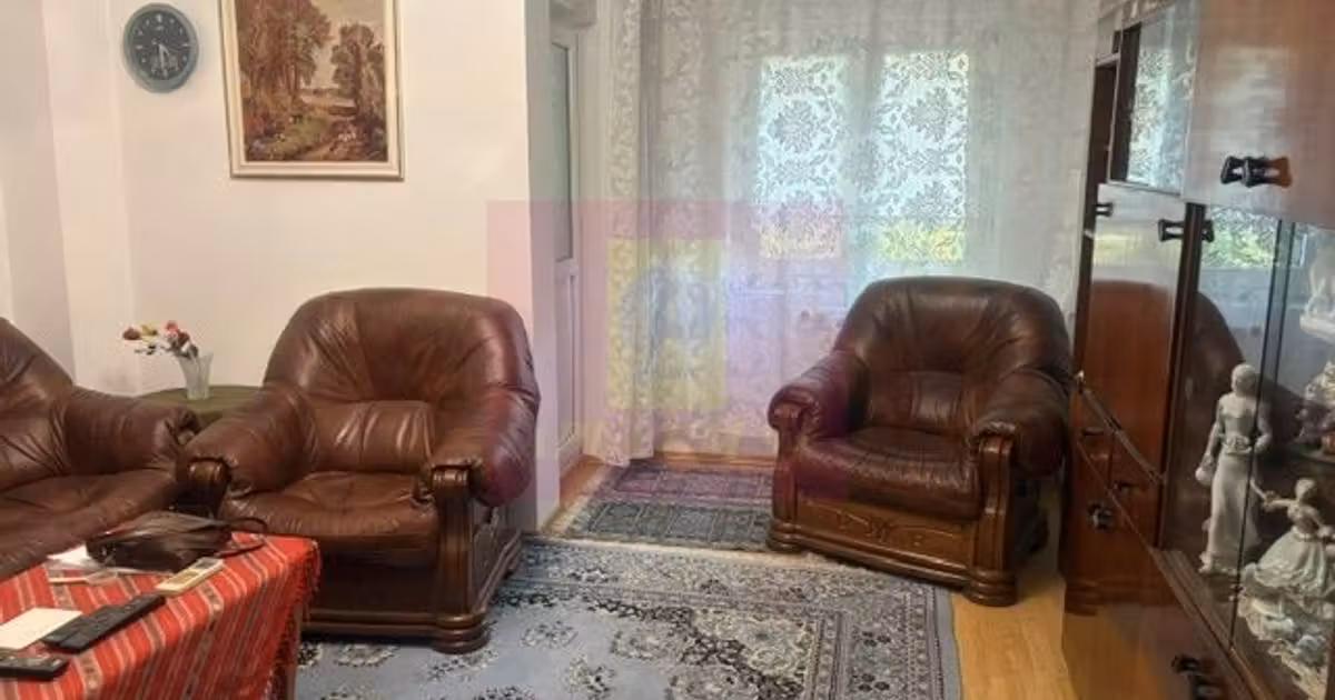 Apartament de vânzare cu 3 camere în zona Drumul Sării, Sector 6