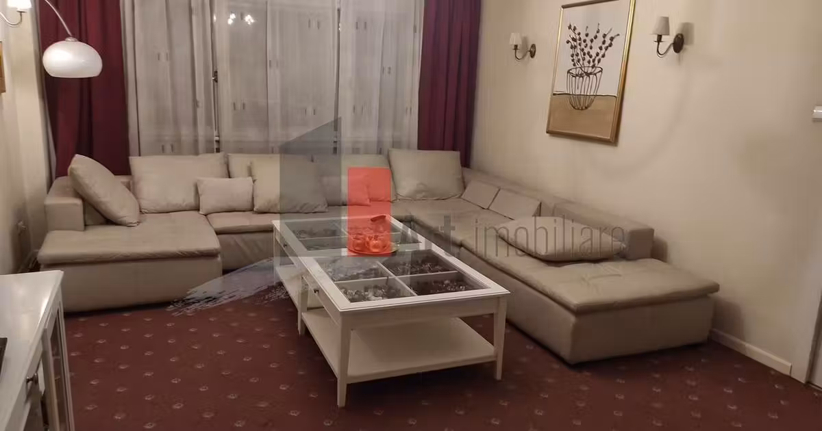 Apartament de vânzare cu 3 camere în zona Universitate, Ultracentral