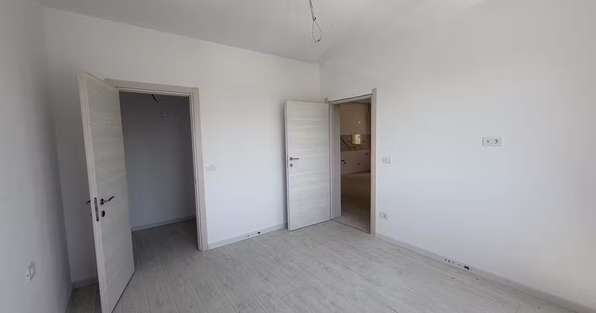 Apartament de vânzare cu 3 camere în Giroc