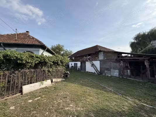 Casă Bunesti (Malureni)