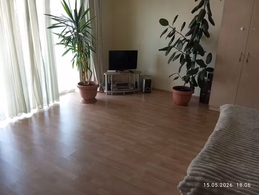 Apartament Floresti