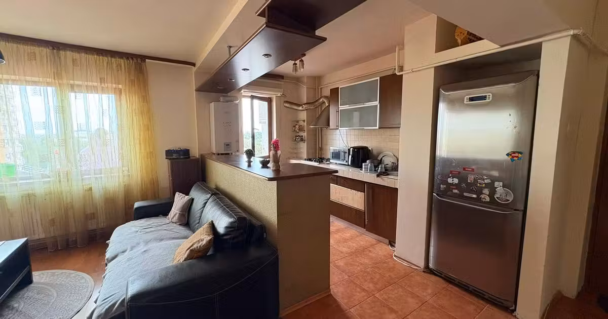 Apartament de vânzare cu 3 camere în zona Ultracentral, Focșani