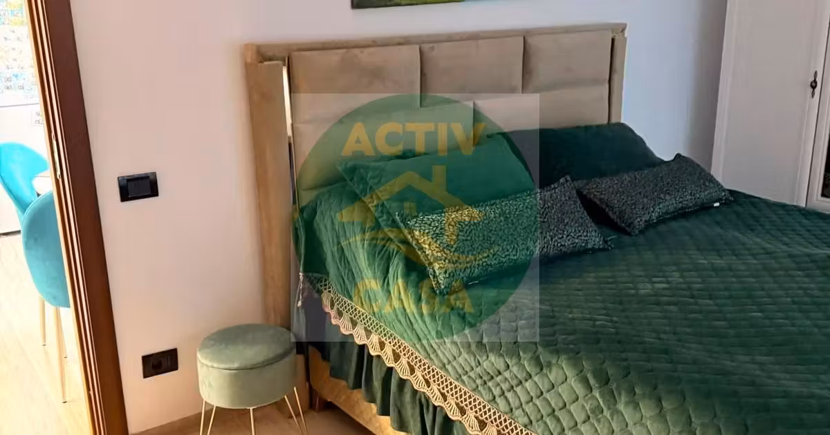 Apartament de vânzare cu 2 camere în Roman