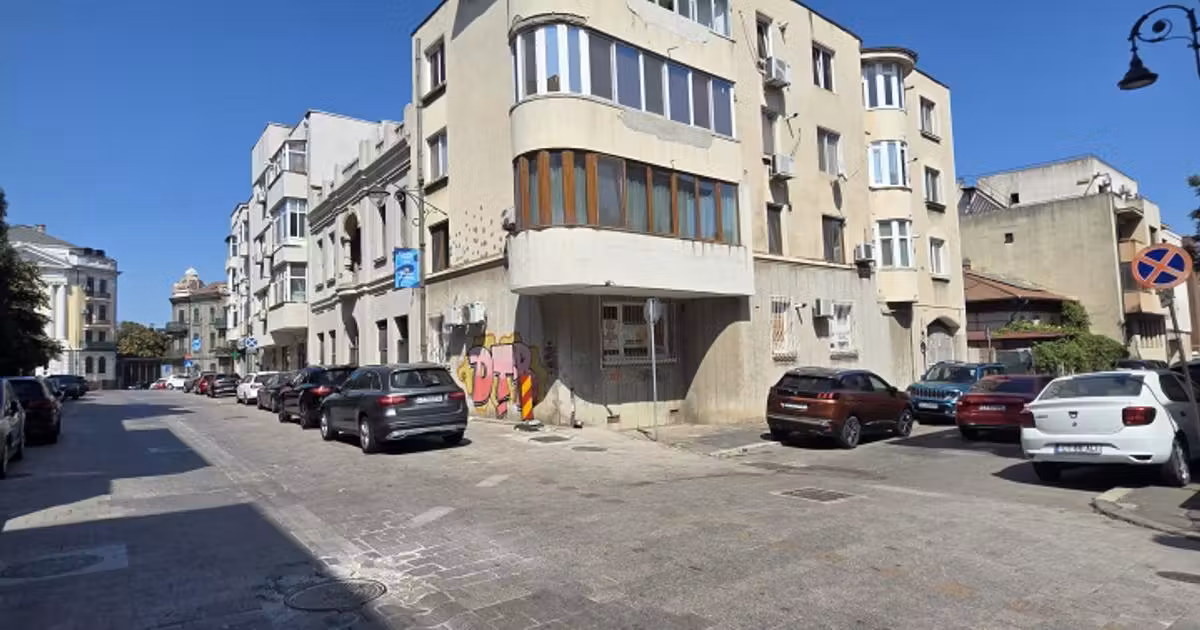 Garsonieră de vânzare, mobilată în zona Peninsula, Constanța