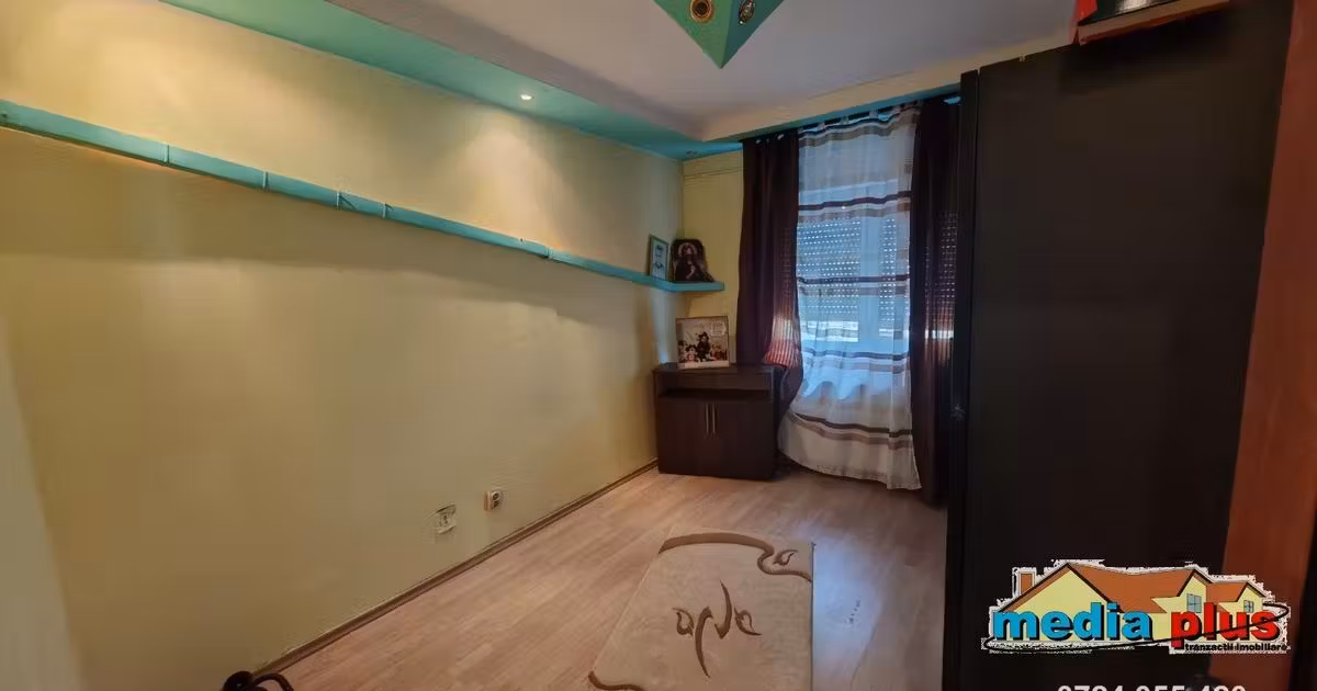 Apartament de vânzare cu 3 camere Galați